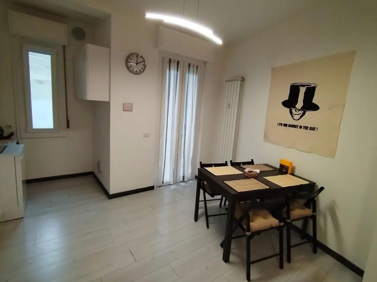 Apartment Appartamento Vicino Metro Precotto Ristrutturato Milan Italy